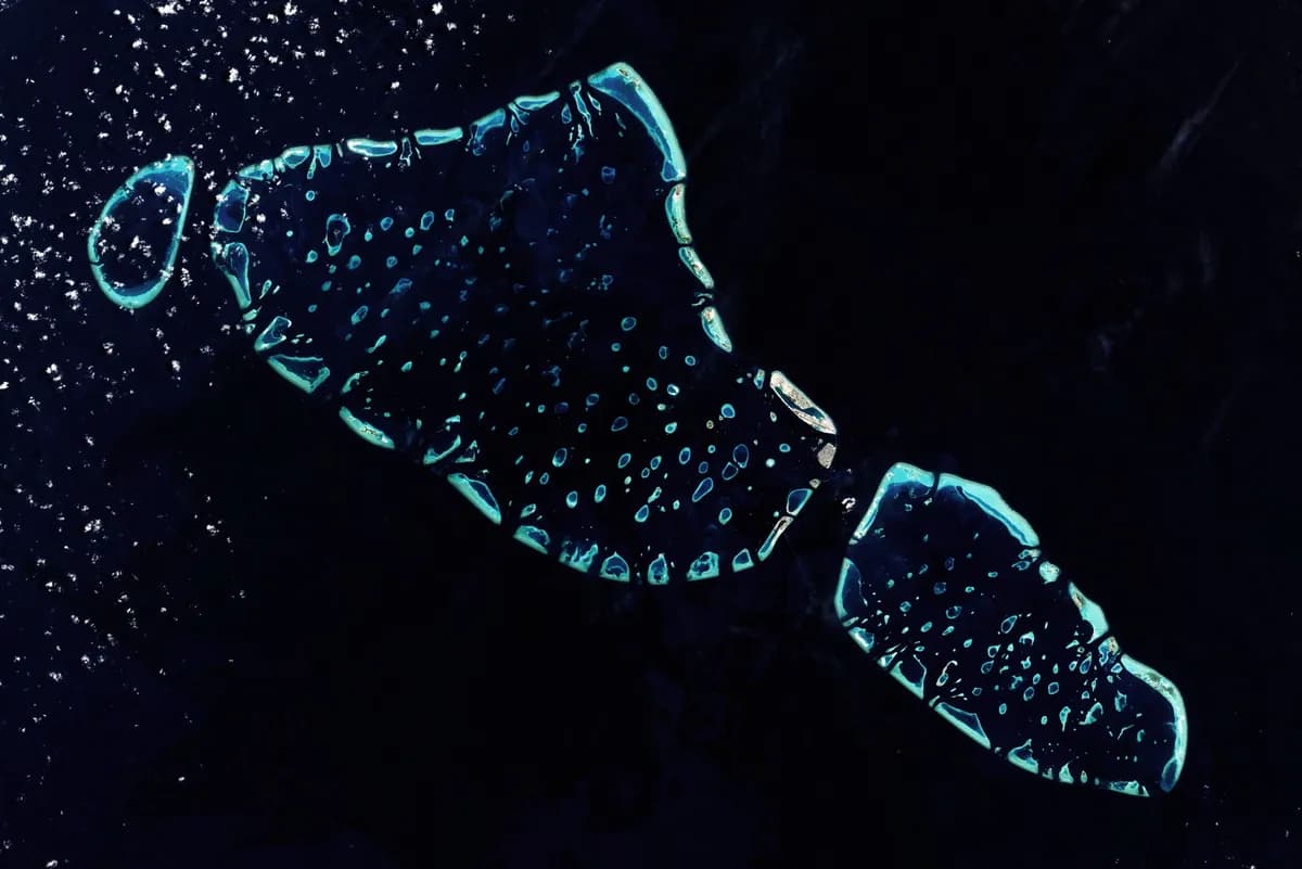 Les Maldives vues de l'espace